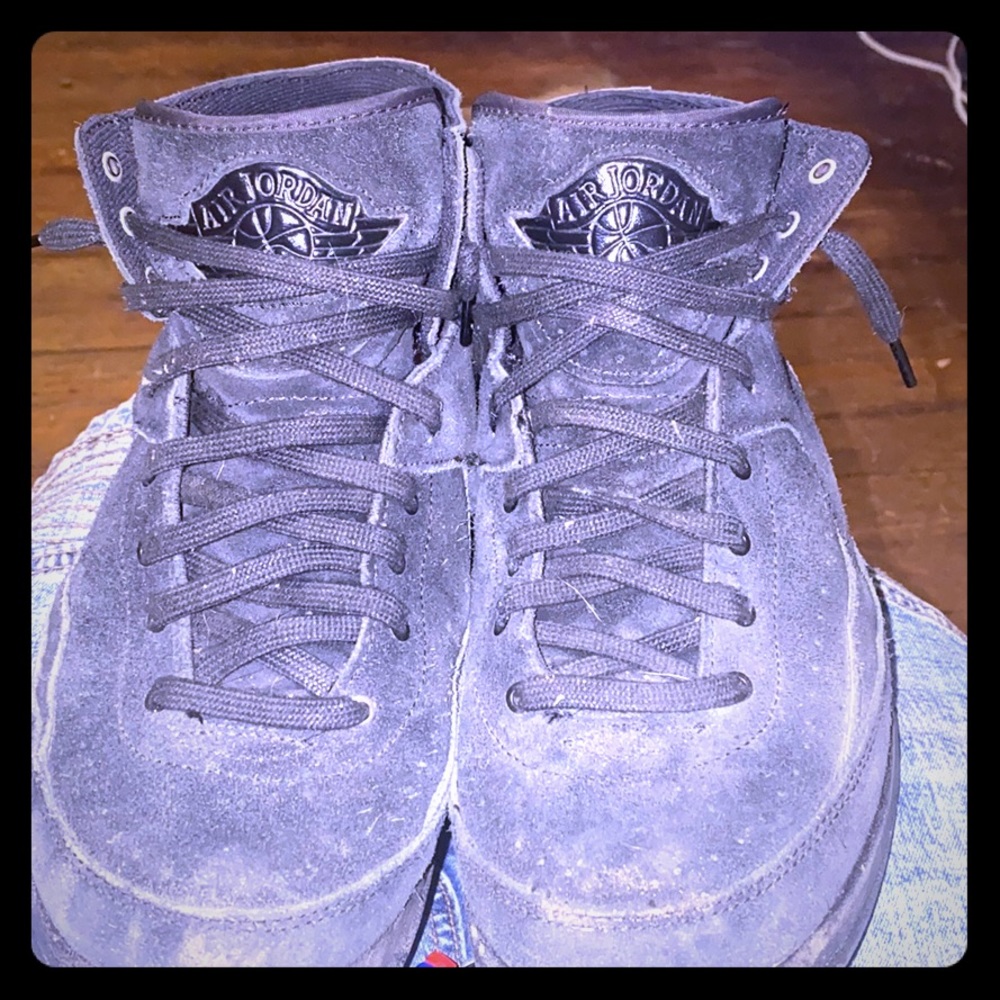 Jordan retro 2s